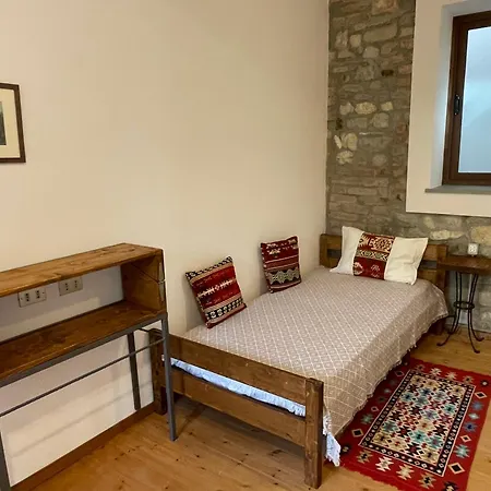 Iris House - Casa Indipendente A Berat