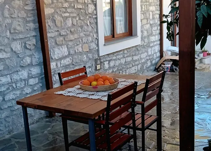 Сasa de vacaciones Iris House - Casa Indipendente A Berat