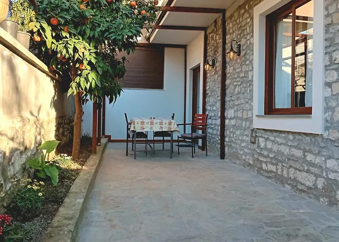 Iris House - Casa Indipendente A Сasa de vacaciones Berat