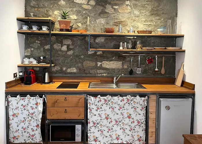 Сasa de vacaciones Iris House - Casa Indipendente A Berat